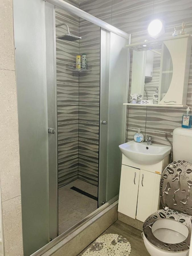 Skopje Cozy Apartment ภายนอก รูปภาพ
